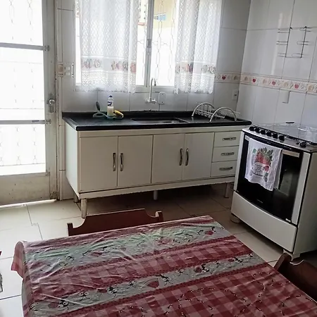 casa de dois quartos para até 6 pessoas-3